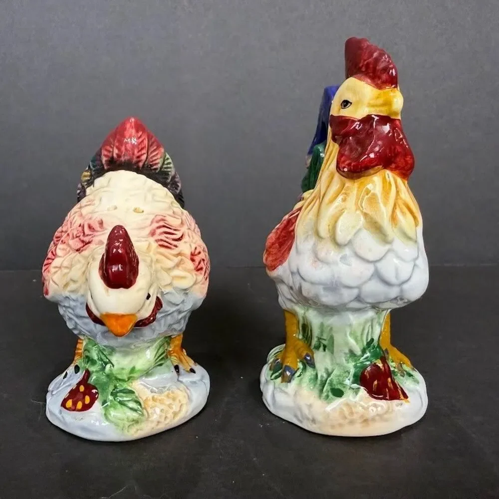 Unbranded rooster hen